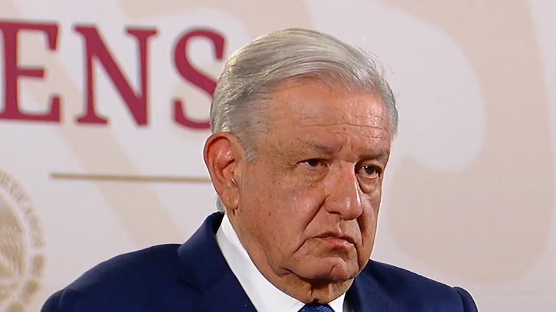 AMLO califica de “provocación”, agresión de presuntos normalistas en Palacio Nacional