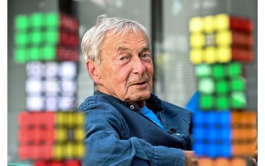 Erno Rubik, 50 años de seguirle el paso al Cubo Mágico