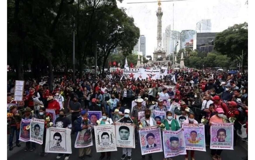 Detienen a expolicía de Guerrero por Caso Ayotzinapa