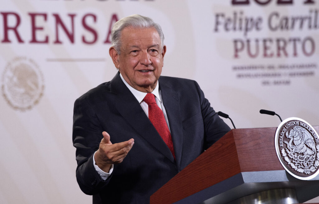 AMLO no intervendrá en campamento proPalestina en la UNAM; evita opinar sobre Israel