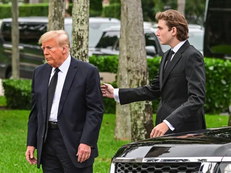 Barron Trump, hijo del expresidente de EU y de Melania, será delegado en la convención republicana