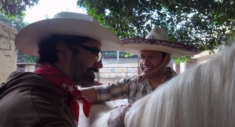Así invitó Alejandro Fernández a Julión Álvarez para cantar juntos en La Minerva