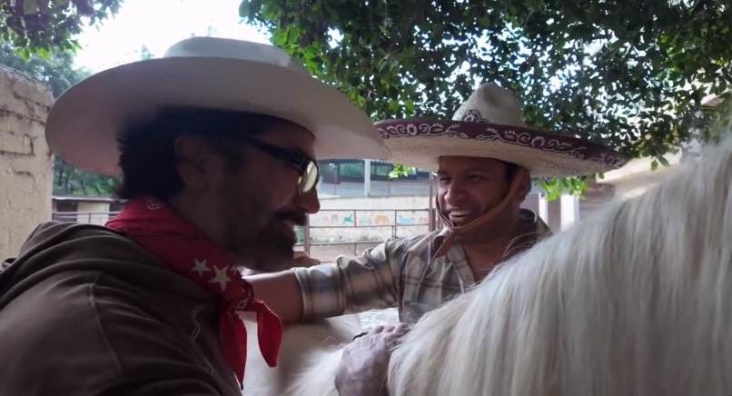 Así invitó Alejandro Fernández a Julión Álvarez para cantar juntos en La Minerva